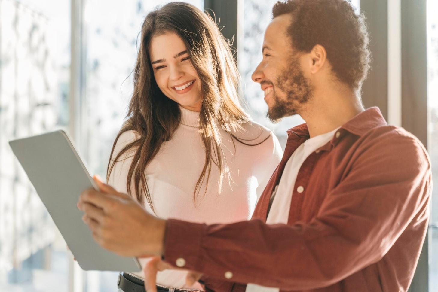 Sessione di coaching interpersonale con facilitatore e partecipante